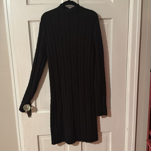 COPY - Kit + Sky Long Sleeve mock Turtleneck Mid Length Black Sweater Dress Siz… - Picture 7 of 8